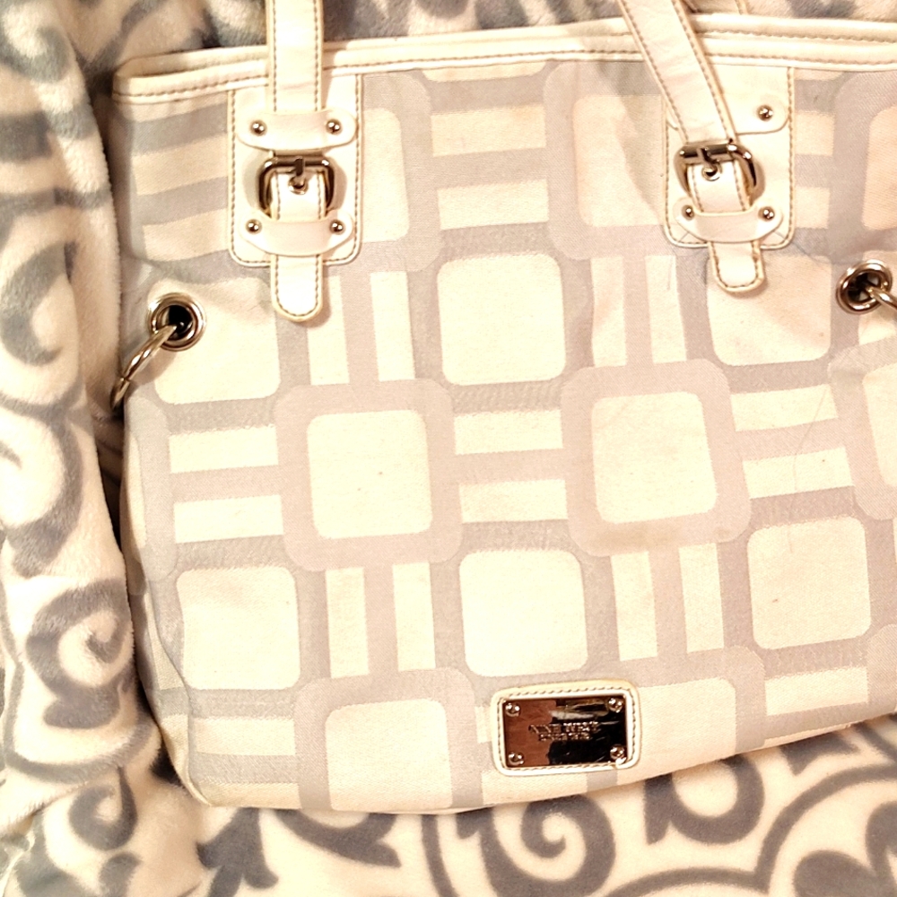 Nine West purse